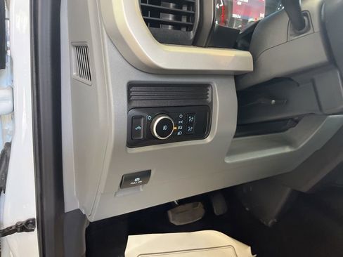 Used 2025 Ford F350 XLT AWD/4WD image 13