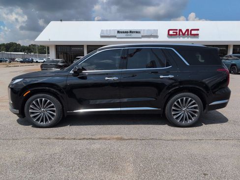 Used 2023 Hyundai Palisade Calligraphy AWD/4WD image 2