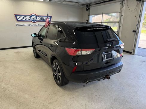 Used 2021 Ford Escape SEL w/ SEL Stealth AWD Package image 4