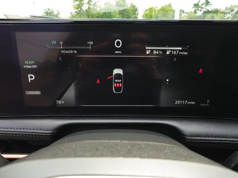Used 2023 Nissan Ariya AWD image 22