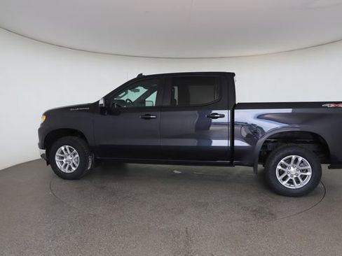 Used 2022 Chevrolet Silverado 1500 LT AWD/4WD image 8