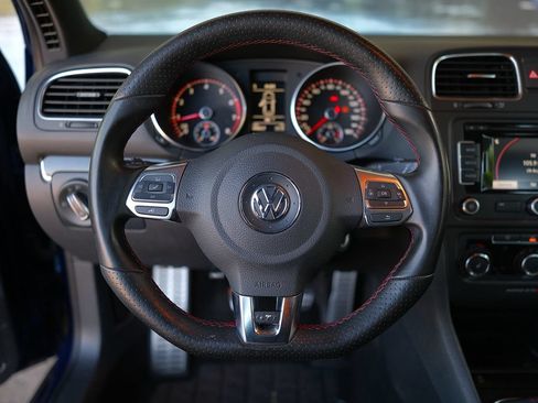 Used 2011 Volkswagen GTI 4-Door FWD image 16