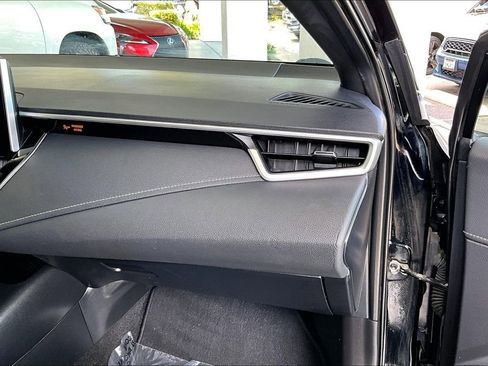 Used 2021 Toyota Corolla SE w/ Carpet Mat Package (TMS) FWD image 26