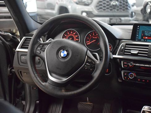 Used 2018 BMW 330i Sedan image 41