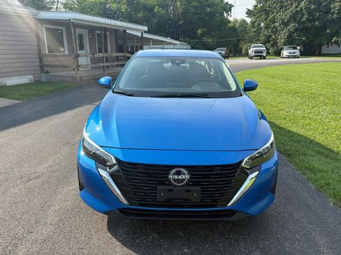 Used 2024 Nissan Sentra SV FWD image 5
