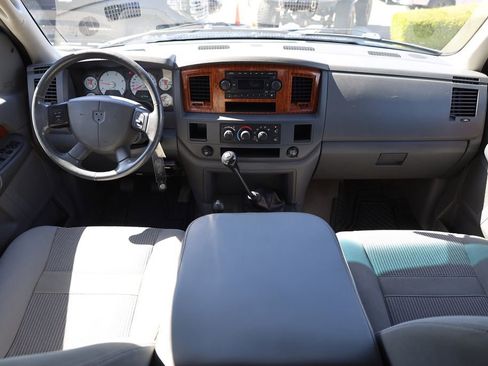 Used 2006 Dodge Ram 2500 Truck SLT w/ Quad Cab Big Horn Value Group image 18