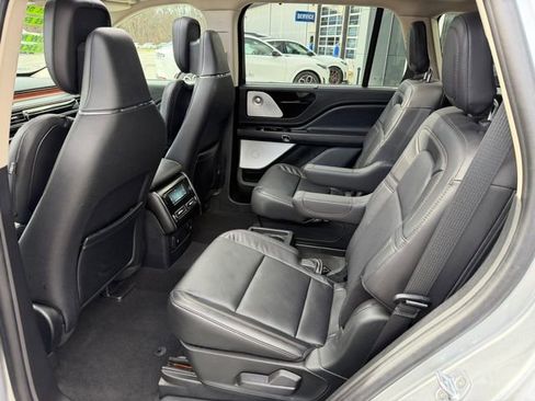 Used 2021 Lincoln Aviator Grand Touring w/ Equipment Group 302A image 17