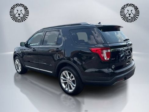 Used 2019 Ford Explorer XLT w/ Equipment Group 202A AWD/4WD image 9
