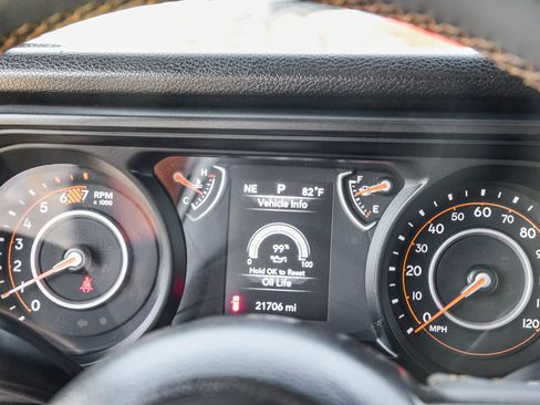 Used 2024 Jeep Wrangler Sport S image 27