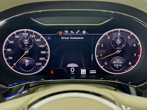 Certified 2022 Bentley Flying Spur W12 AWD/4WD image 12