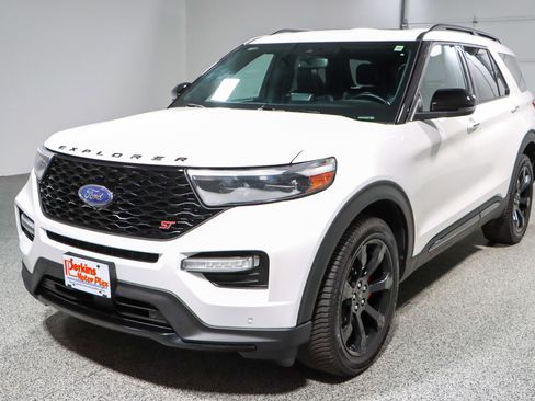 Used 2023 Ford Explorer ST w/ Equipment Group 401A image 34