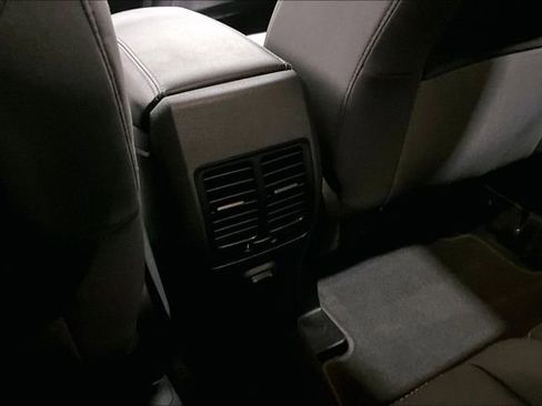 Used 2018 Ford Escape SE image 10