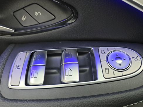 Certified 2021 Mercedes-Benz GLC 300 4MATIC image 28