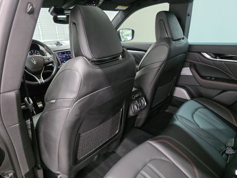Used 2023 Maserati Levante Modena S image 12