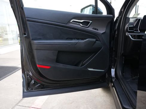 Used 2023 Kia Sportage SX Prestige image 18