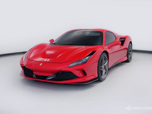 Used 2021 Ferrari F8 Tributo RWD image 2