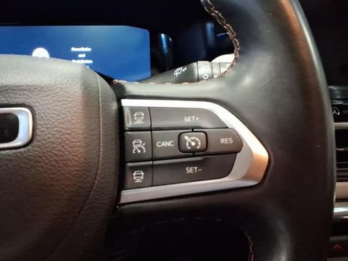 Used 2022 Jeep Compass Limited w/ Elite Group AWD/4WD image 18