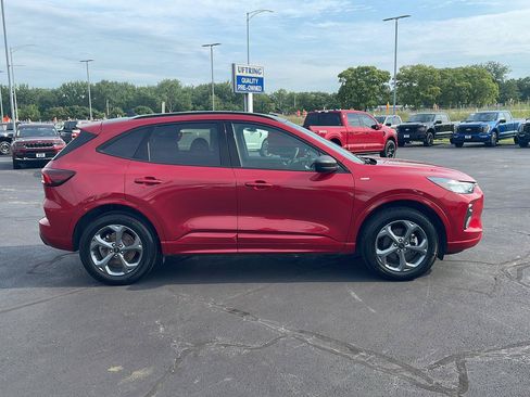 Used 2024 Ford Escape ST-Line w/ Tech Pack #1 AWD/4WD image 6