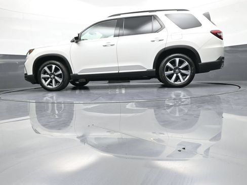 Certified 2025 Honda Pilot Elite image 36