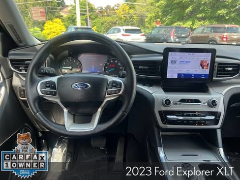Used 2023 Ford Explorer XLT w/ Equipment Group 202A AWD/4WD image 12