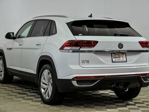 Used 2022 Volkswagen Atlas Cross Sport SE image 5