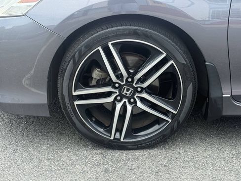 Used 2016 Honda Accord Touring image 29