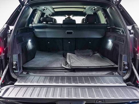 Used 2023 BMW X5 xDrive40i w/ M Sport Package image 29