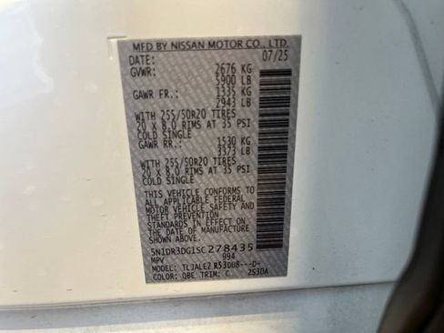 Certified 2025 Nissan Pathfinder Platinum w/ Cargo Package FWD image 25