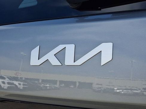 Used 2023 Kia Soul LX w/ LX Technology Package FWD image 30