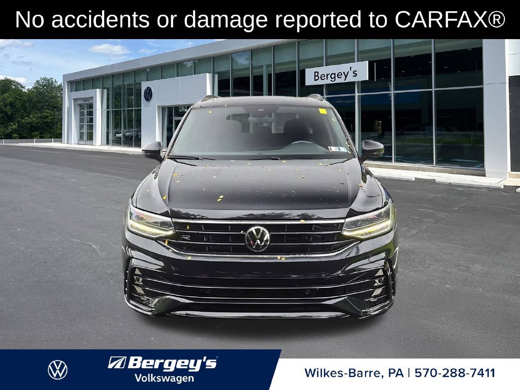 Certified 2024 Volkswagen Tiguan SE R-Line AWD/4WD image 2