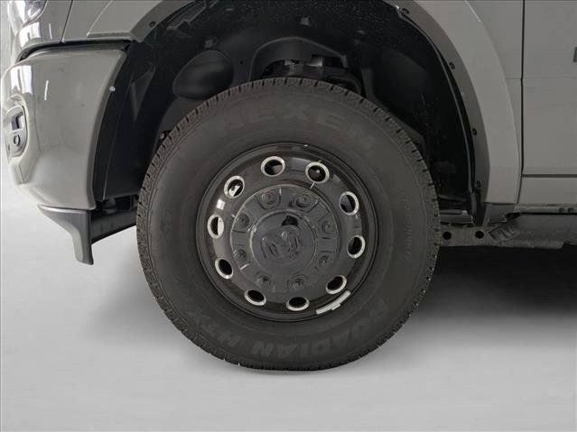 New 2026 RAM 3500 Limited AWD/4WD image 16