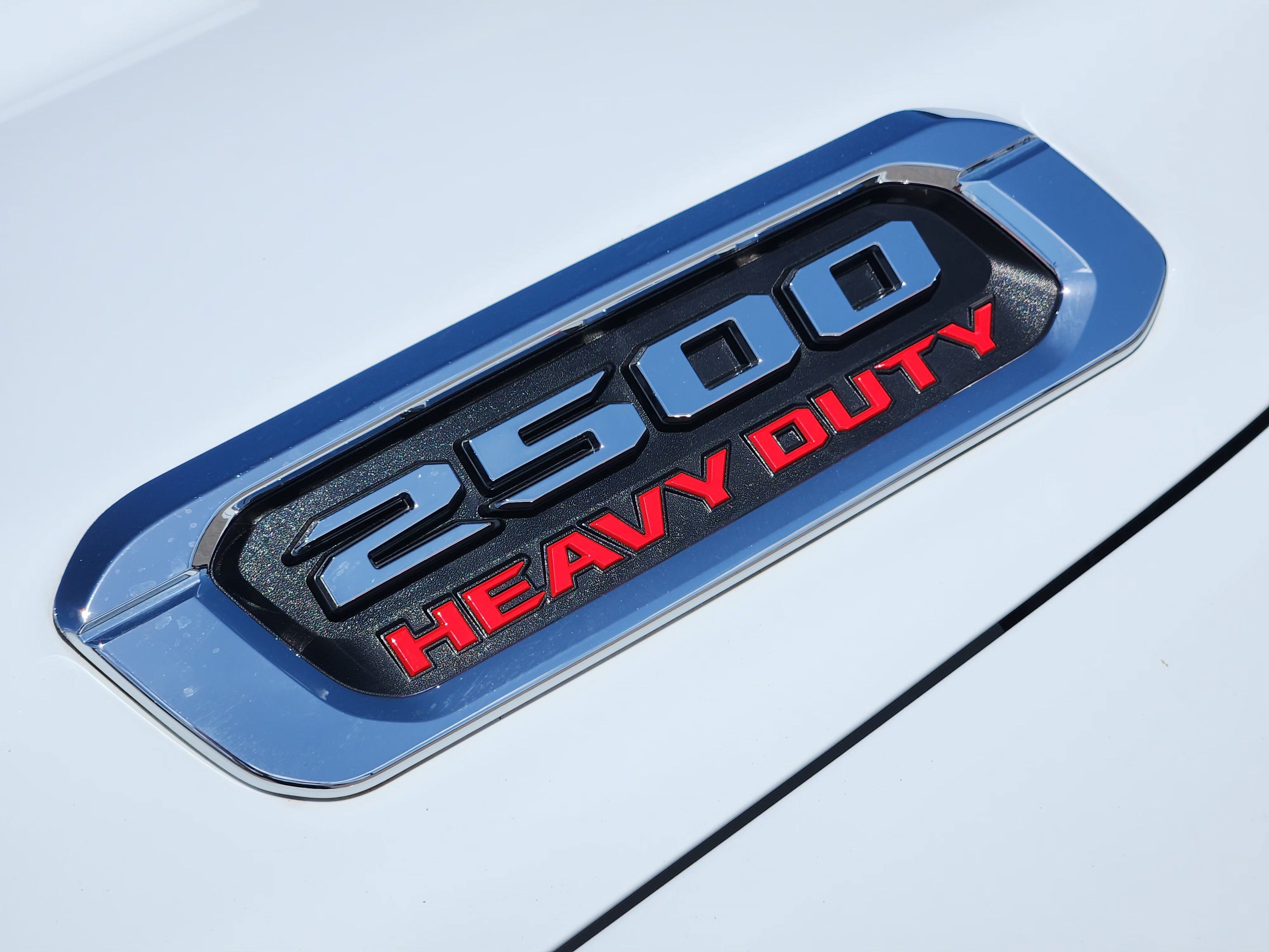 Used 2024 RAM 2500 Tradesman w/ Chrome Appearance Group AWD/4WD image 12