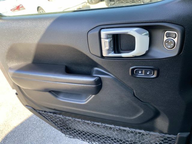 Used 2020 Jeep Wrangler Unlimited Sport S AWD/4WD image 19