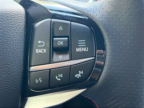 Used 2025 Ford Explorer ST-Line RWD image 21