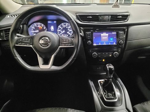 Used 2019 Nissan Rogue SV image 22