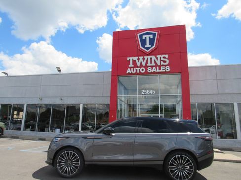 Used 2018 Land Rover Range Rover Velar AWD/4WD image 1