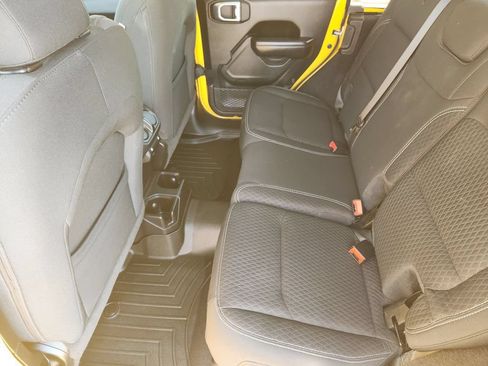 Used 2021 Jeep Wrangler Unlimited Sport AWD/4WD image 26