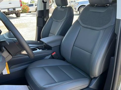 New 2026 Ford Explorer Active w/ Active Comfort Package RWD image 17