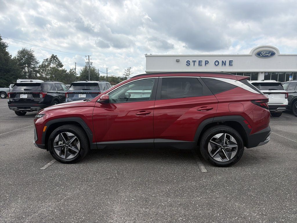 Used 2025 Hyundai Tucson SEL AWD/4WD image 4