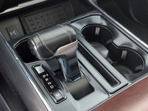 Used 2023 Ford F150 Lariat w/ Equipment Group 502A High image 41