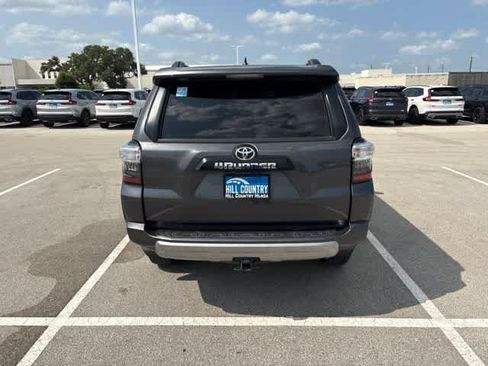 Used 2021 Toyota 4Runner TRD Off-Road AWD/4WD image 4