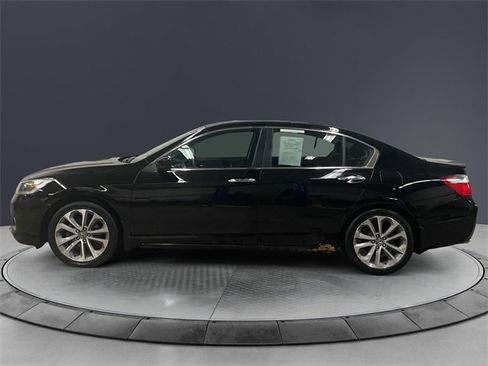 Used 2014 Honda Accord Sport image 2