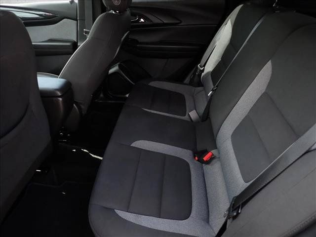 Used 2025 Chevrolet TrailBlazer LT AWD/4WD image 9