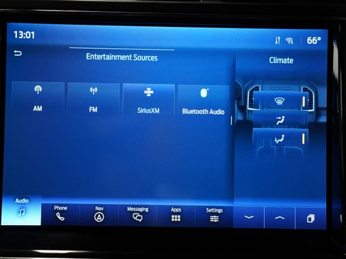 Used 2022 Ford F250 Lariat w/ Black Appearance Package image 21