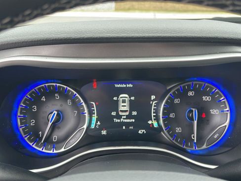 New 2026 Chrysler Pacifica Select image 14