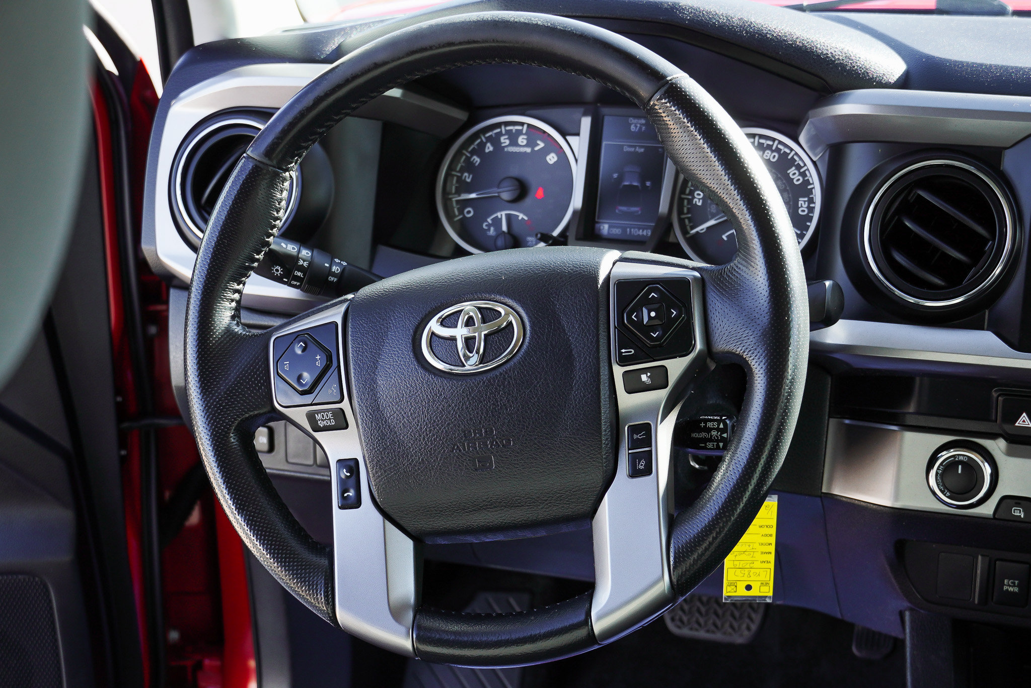 Used 2019 Toyota Tacoma SR5 AWD/4WD image 33