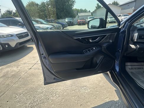 Used 2021 Subaru Outback Limited AWD/4WD image 41