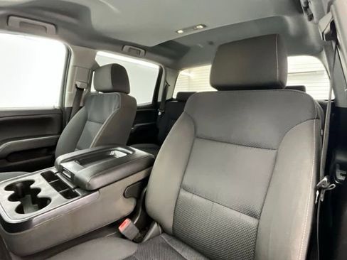 Used 2018 Chevrolet Silverado 1500 LT w/ All Star Edition image 4