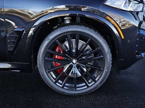 New 2026 BMW X5 M60i image 4