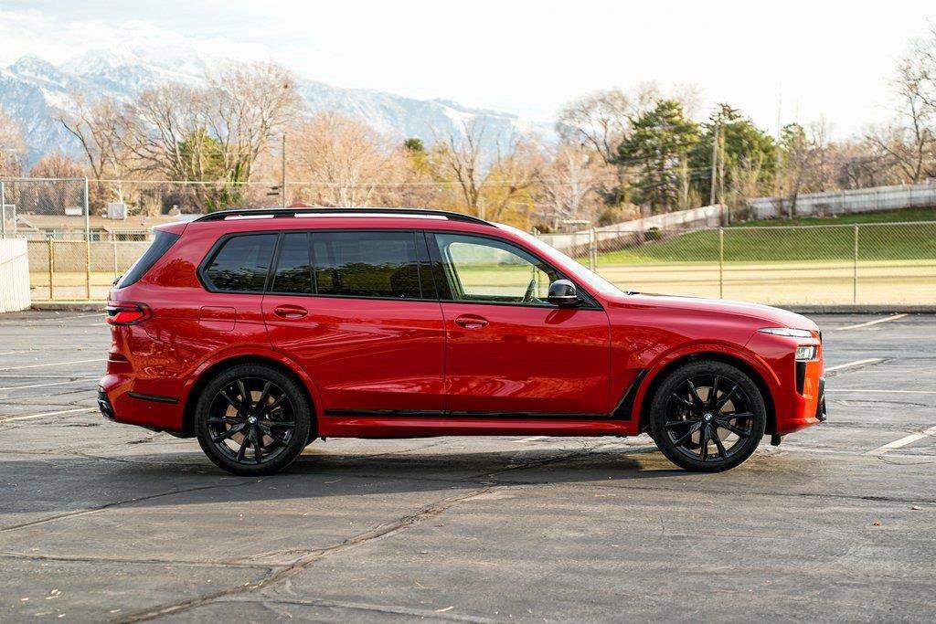Used 2025 BMW X7 M60i AWD/4WD image 4